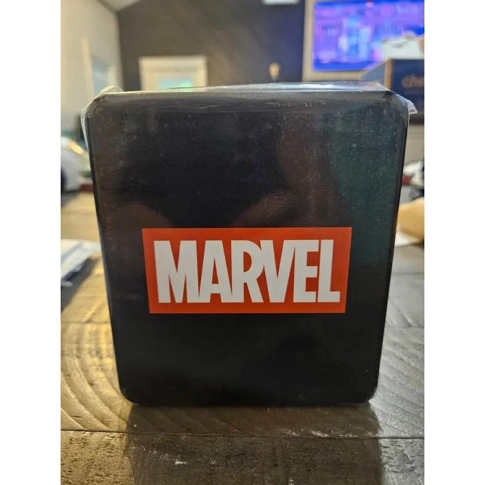 Marvel Amazing Spider-Man Spiderman Red Blue Web in Gift Tin Bifold Wallet NWT